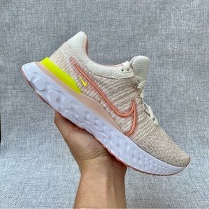 Nike React Infinity Run Flyknit 3 Women's Size 8.5